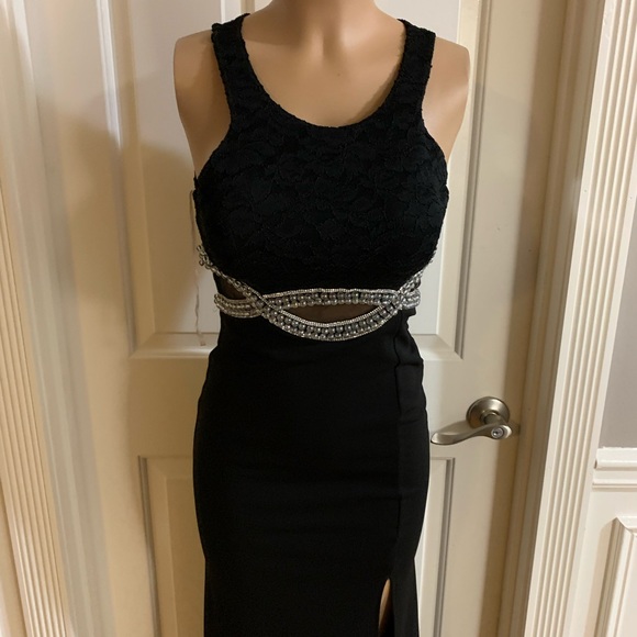 Women’s junior black lace top halter maxi bodycon dress size (S) sleeveless - Picture 7 of 10